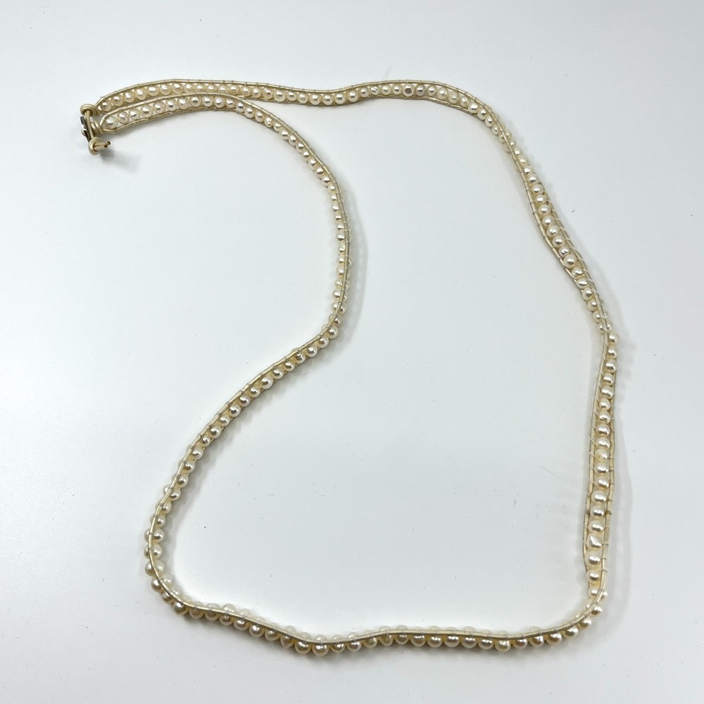 VTG Victoria Emerson White Faux Pearl Leather Wrap Necklace Cream Retro Jewelry